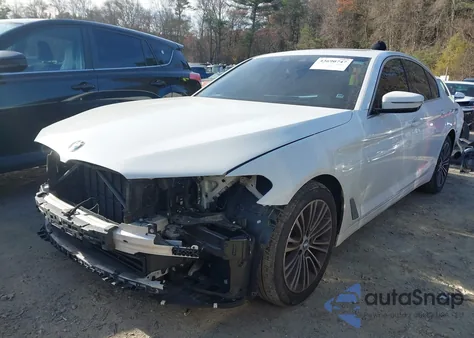 2019 BMW 540I xDrive z USA, uszkodzony, nr VIN WBAJE7C51KWW22142